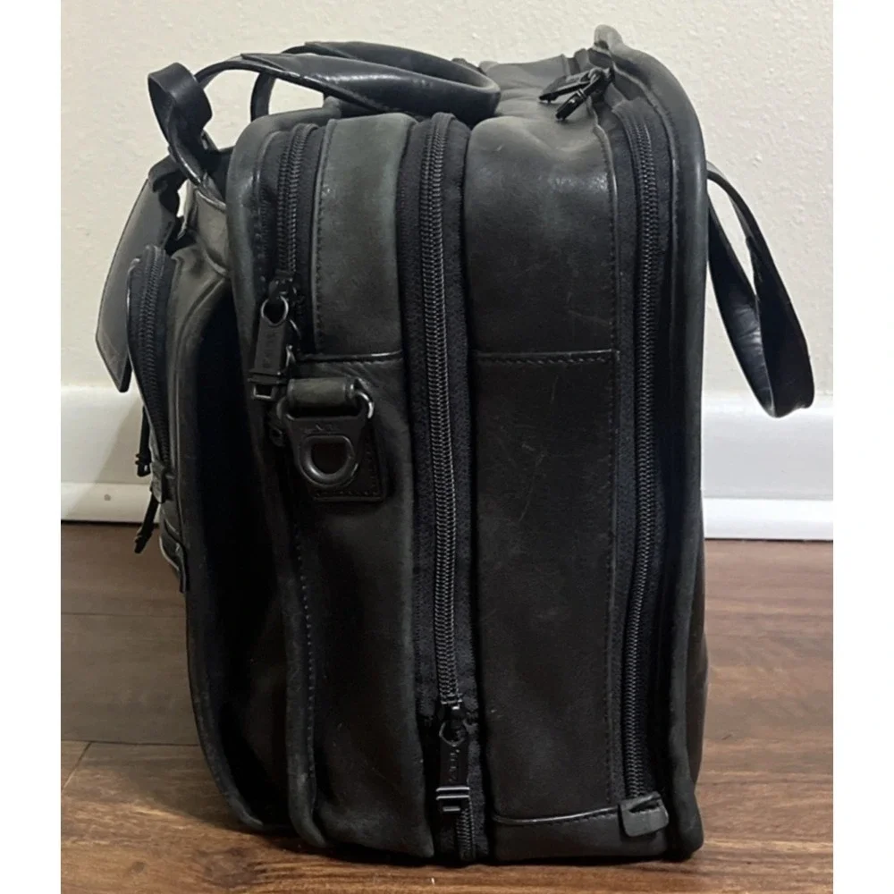 Tumi alpha black
